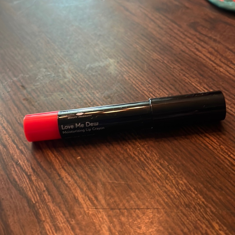 Beautiful lip crayon just not my color Laura Geller